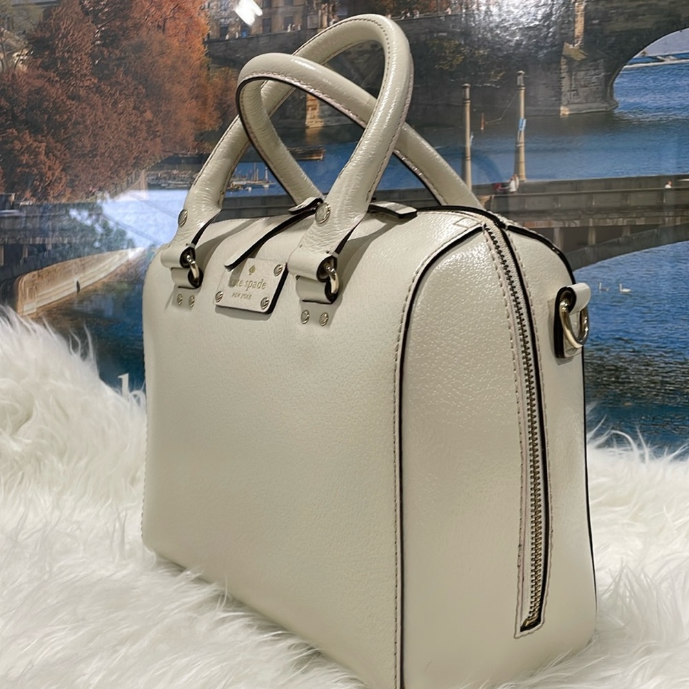 Kate Spade Satchel - Picture 4 of 9